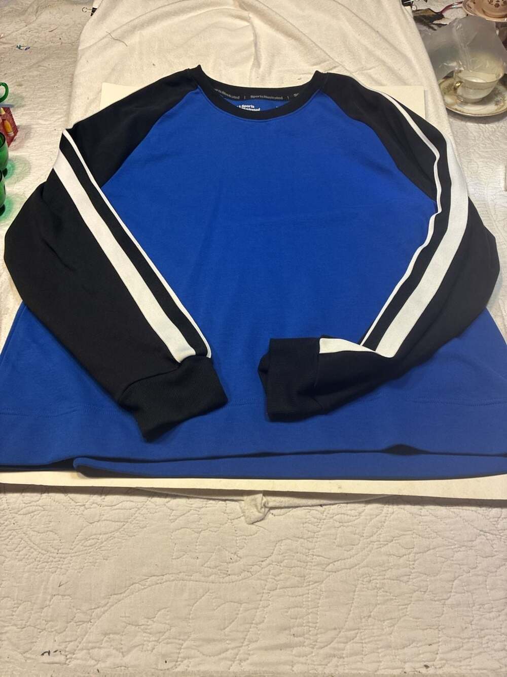 Sports Illustrated Men's Colorblock Long Sleeve Crewneck Sweatshirt